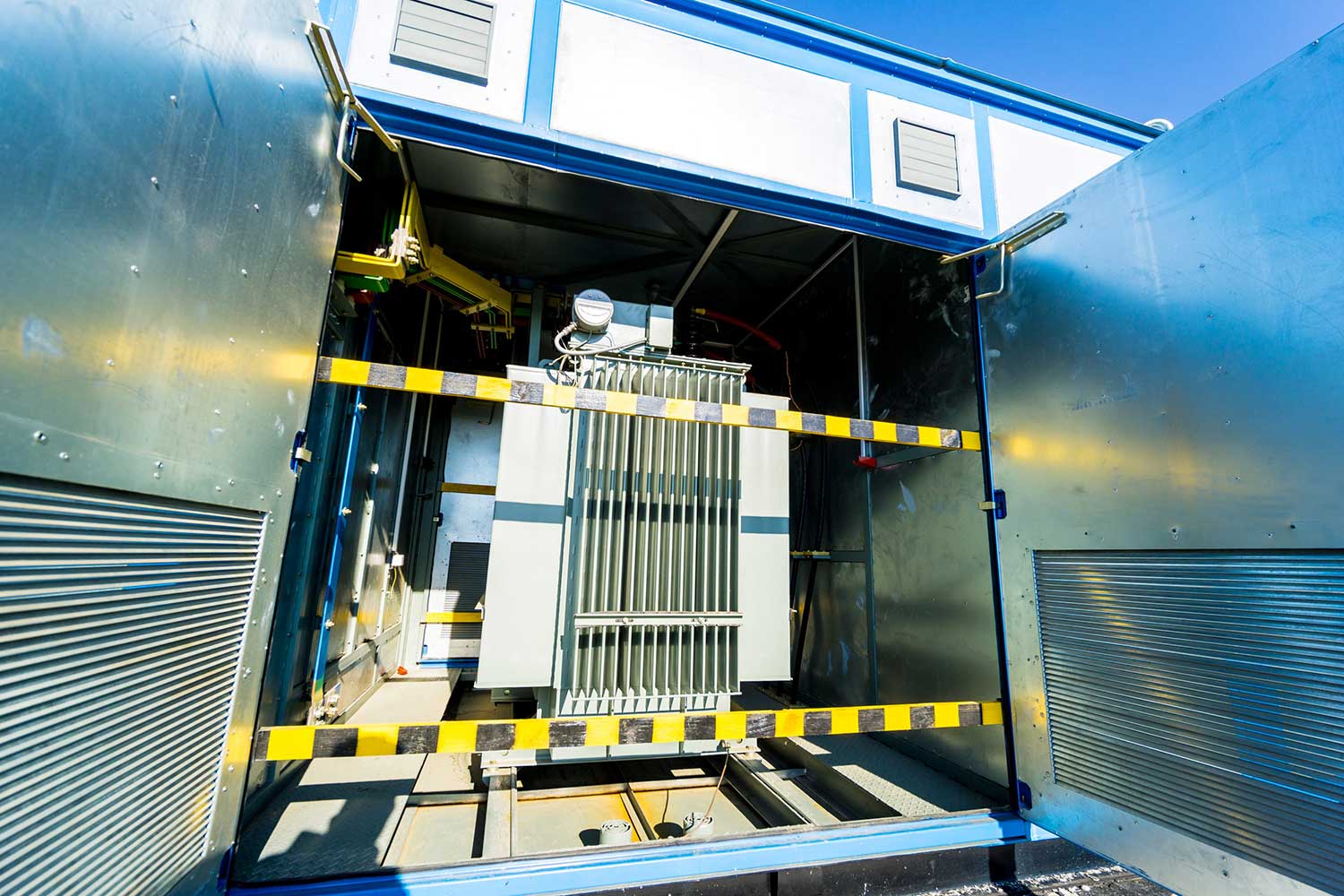 HyperFlex Storage conditioned staging for hyperscale equipment